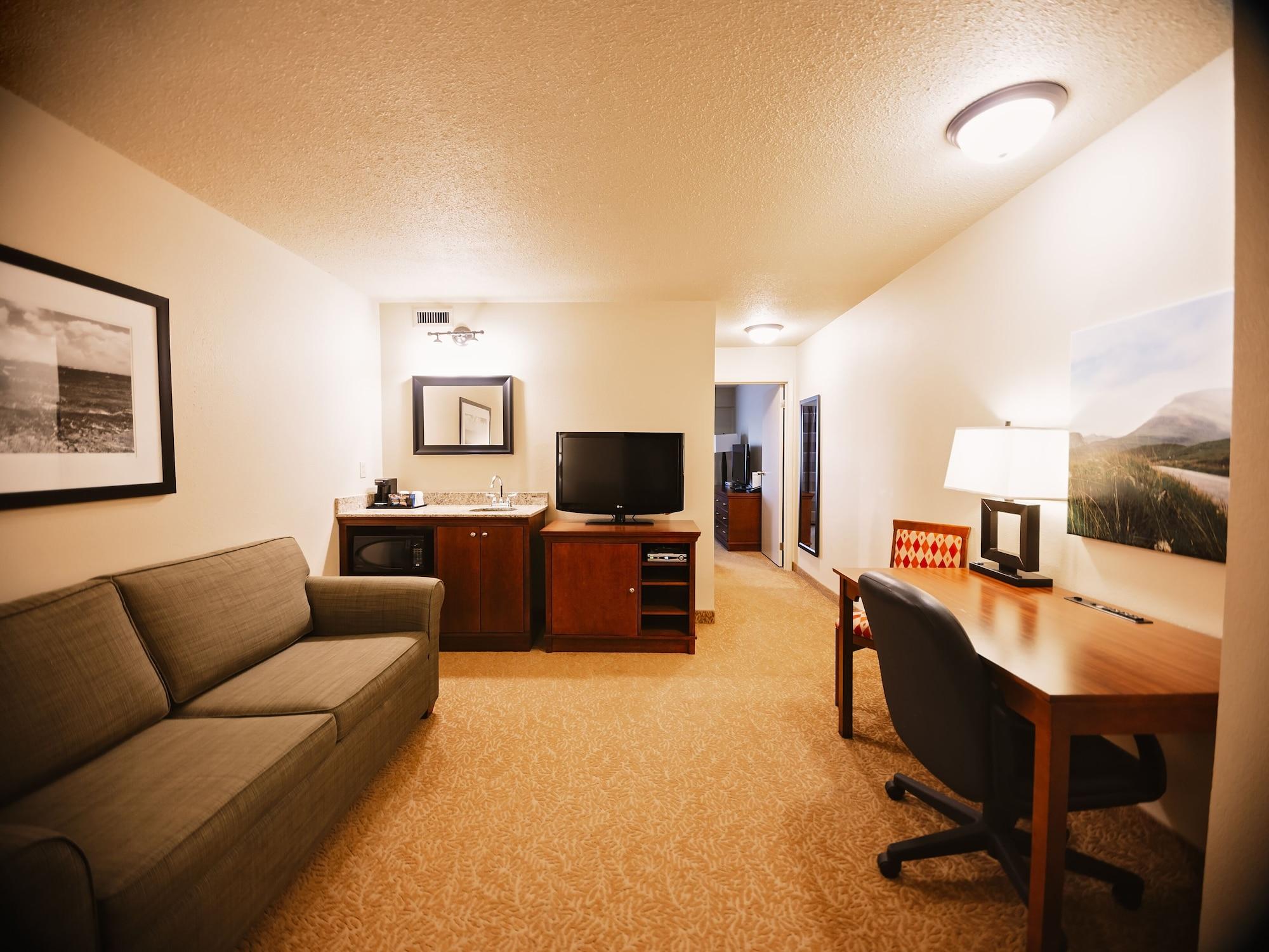 Travelodge Suites By Wyndham Regina - Eastgate Bay エクステリア 写真