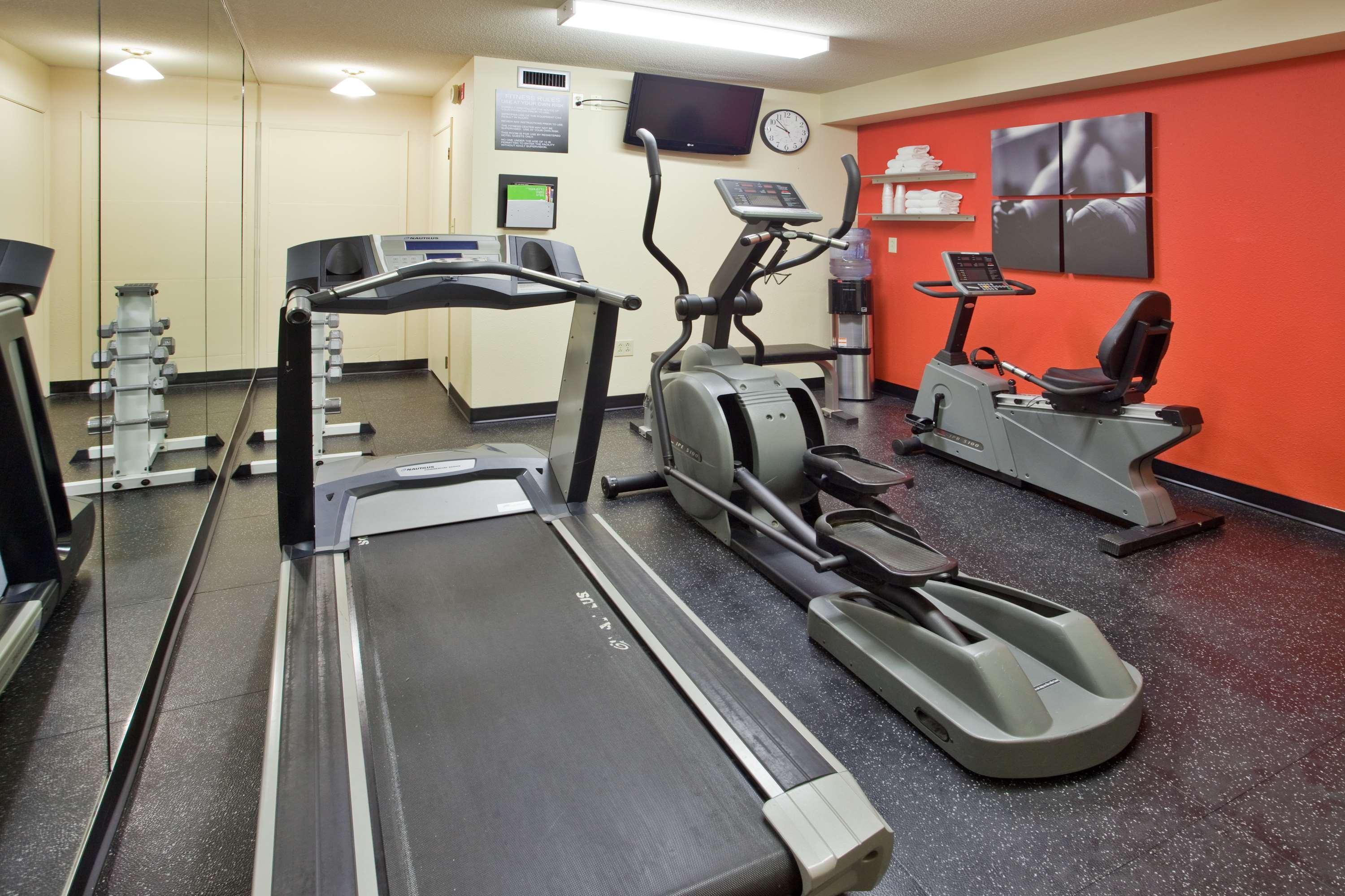 Travelodge Suites By Wyndham Regina - Eastgate Bay エクステリア 写真
